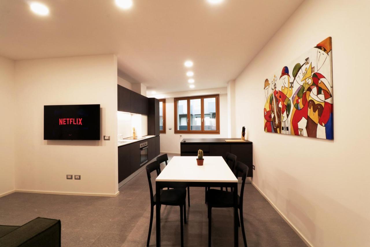 Hosting Studio - 2 Sondrio Ngoại thất bức ảnh